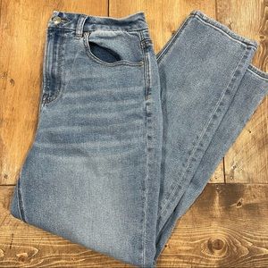 American Eagle Curvy Mom Jeans